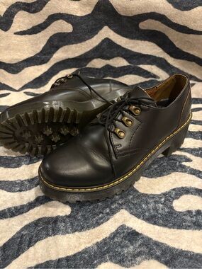 Dr. Martens Leona Lo Platform Oxfords Black Smooth Leather UK 8 US 10